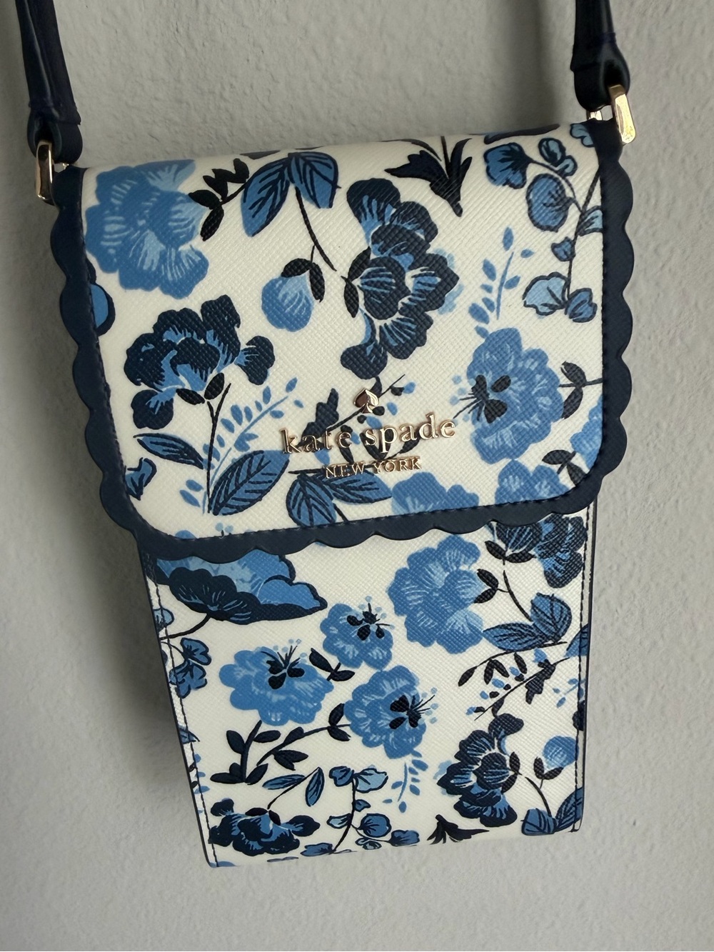 kate spade Blue and Navy Floral Crossbody Phone Bag